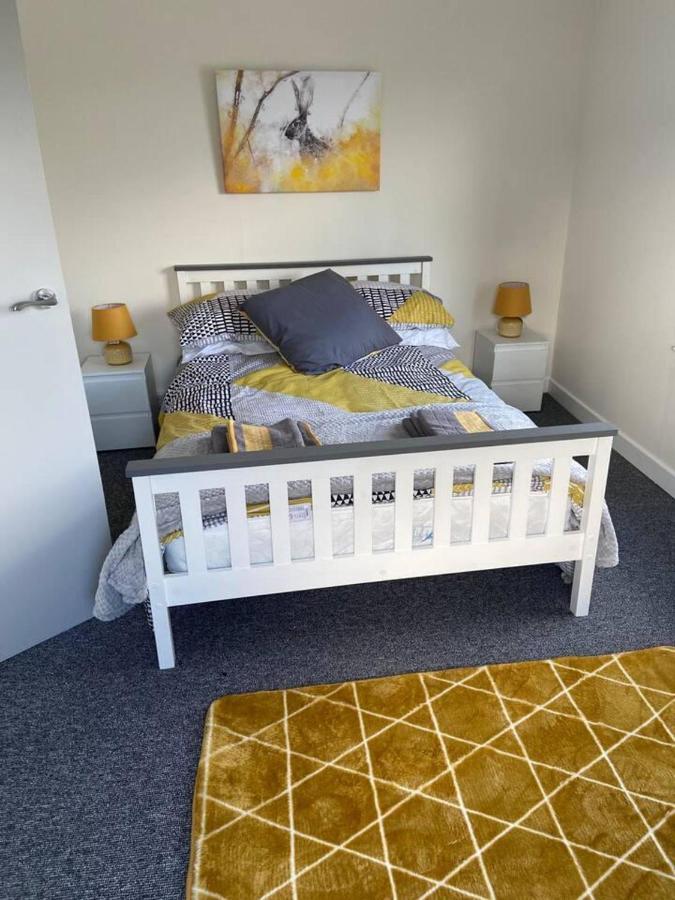 Town House In Ideal Location Central إيننيسكيلن المظهر الخارجي الصورة