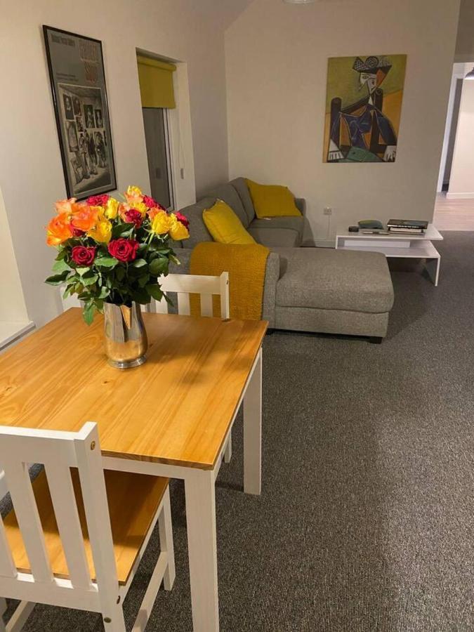 Town House In Ideal Location Central إيننيسكيلن المظهر الخارجي الصورة